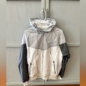 Nike Men’s Windbreaker Jacket